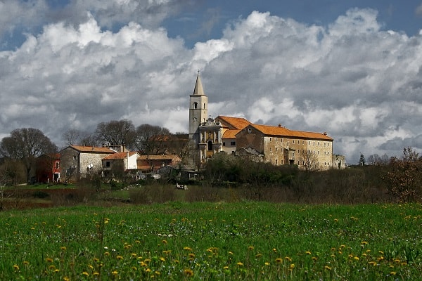 Ferienwohnungen Sveti Petar u Šumi