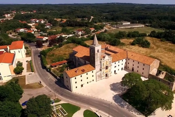 Günstige Ferienwohnungen Sveti Petar u Šumi